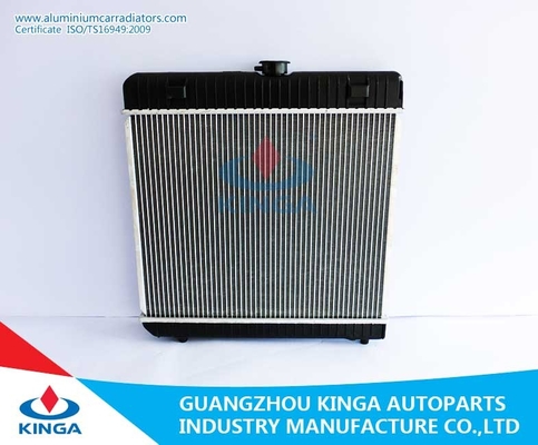 De Tankbodem van de Benz Plastic Radiator W123/200d/van 280c' MT 76-85 leverancier