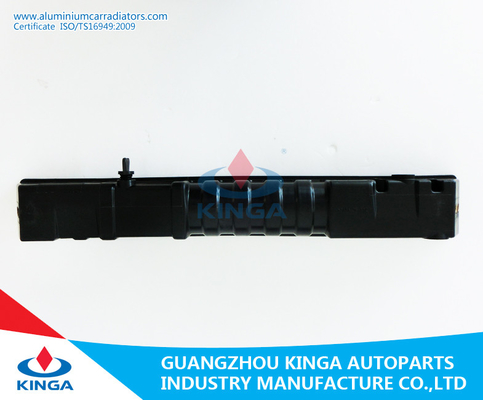 De stabiele Tank van het de Radiatorkoelmiddel van 1989 van Toyota Hiace 1988 van de Radiator Plastic Tank 2Y 3Y 4Y leverancier