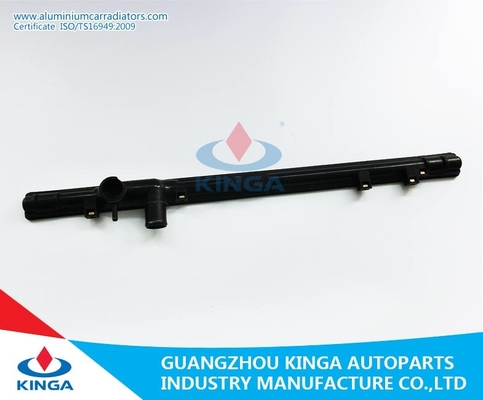 De tanksplastiek van de vervangingsradiator voor LEXUS'99 JZS161, Autovervangstukken leverancier