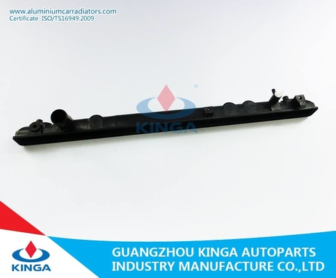 Plastic Watertank voor Automt van de delentoyota Crown'98 JZS155 van de radiatortank leverancier