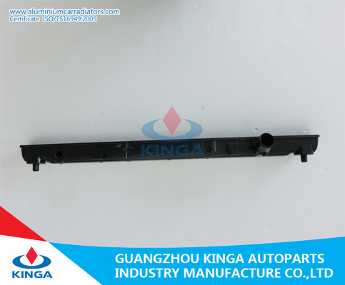 Plastic Watertank voor Motor die TOYOTA-OEM 16400-0H291/0H220 koelt van de Aluminiumradiator leverancier