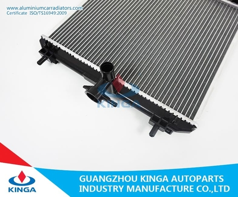 ALZA'2010-bij SUZUKI-de radiator van het prestatiesaluminium met Plastic Tank leverancier