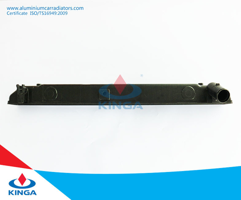 PA66 de Bodemtank van de waterradiator voor het REIZEN van OEM 16400 5B320 van MT 97-99 van HIACE RCH4# leverancier