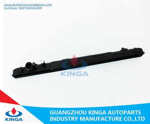 rapair de kunststof van de radiatortank voor SWIFT 05 MT leverancier