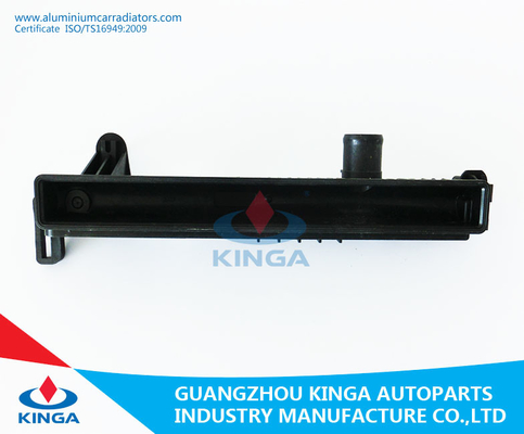 Vervang Juiste tank van de Radiator de Plastic Tank voor RENAULT KANGOO 97 1.9D-MT leverancier