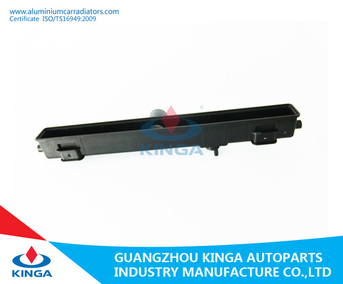De Radiator Hoogste Tank van Suzuki Perkins in Plastiek voor Replacment PA66+GF30 leverancier