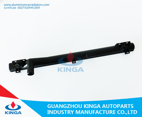 BODEM van de de Radiator de Plastic Tank 17700-60A00/60A11/60A12 van MT van VITARA'88-97 TA01 G16A leverancier