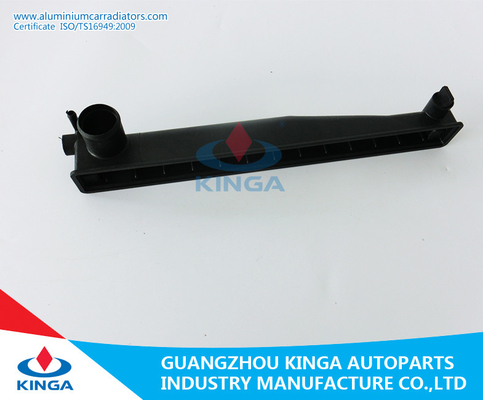 Radiator plastic tank voor materiële PA66 OEM 45199-AA180 van LEGACY'90-91 BC5 leverancier