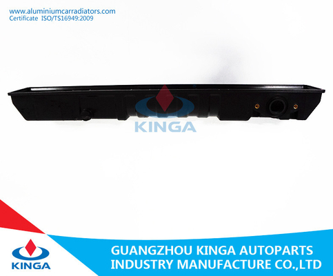 De plastic Tank van de Autoradiator voor de tank van het de Radiatoreind van Toyota Hiace'88-89 2Y/3Y/4Y leverancier