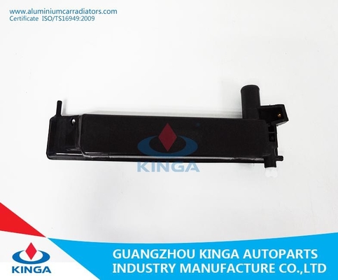 Van de de Radiator Plastic Tank van MT van HIACE (DIESEL) LZH104 de Reparatie verliet OEM 16400-5B740 Tank leverancier