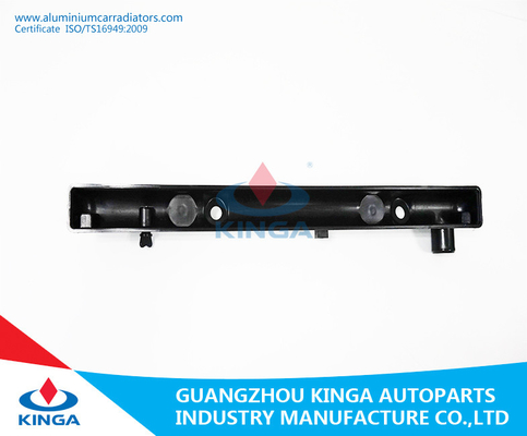 Plastic radiatortank voor de Autobestelwagen L200 1998 van Radiatormitsubishi BIJ OEM MR127854 leverancier