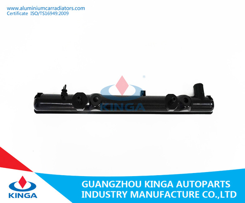 Plastic radiatortank voor de Autobestelwagen L200 1998 van Radiatormitsubishi BIJ OEM MR127854 leverancier