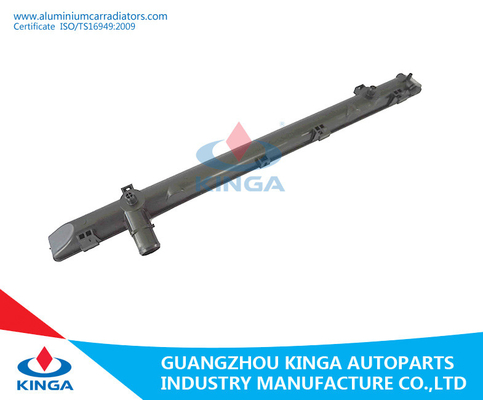 48*793.5 mm-de Tank van de Radiatorafzet voor Toyota Highlander 09 3.5L-MT in PA66GF30 leverancier