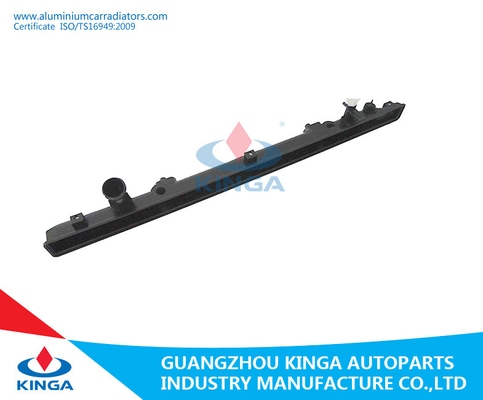 Vervang de duurzame Plastic Tank van de waterradiator voor PA 66 van LEXUS'99 JZS160 MATERIAAL leverancier
