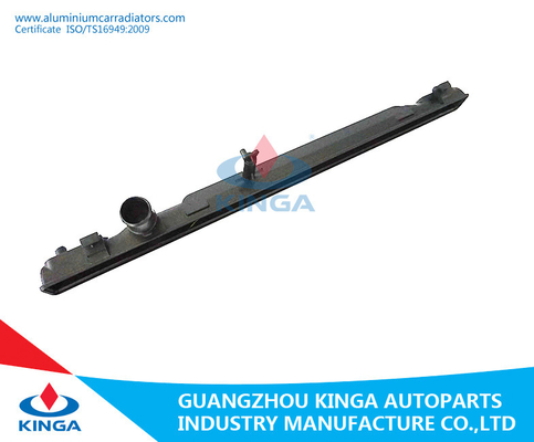 De Plastic Tank van de koelmiddelenradiator voor de delen van de de radiatortank van TOYOTA CROWN'06 UZS186 leverancier