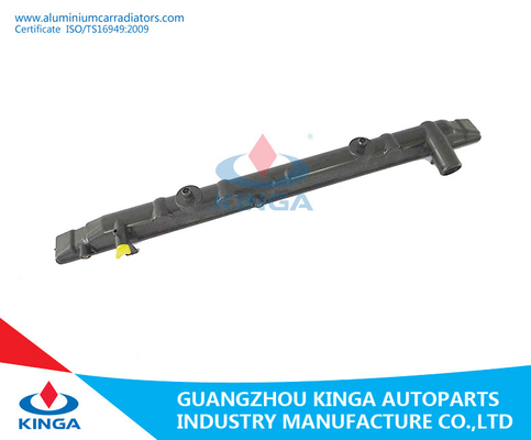 OEM Radiator Plastic Tank voor de Tank van de de Radiatorbodem van MT van Toyota Cressida'95-96 S/R/YX80 leverancier