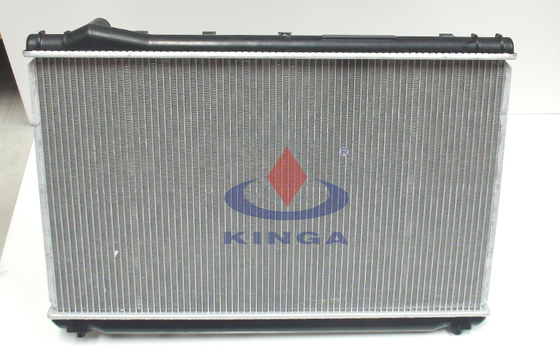 De reparatie van de autoradiator voor Toyota Camry 92 96 VCV10 4V2 3.0 BIJ OEM 16400-62150/62160 leverancier