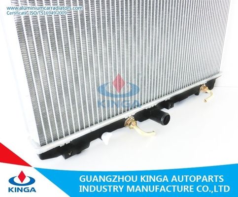 De Radiator van Suzuki van het koelsysteemaluminium voor GAKTUS-WAGEN G15 '96 - 02 leverancier