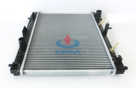 OEM 16400-21300 Automobiele Radiator voor Toyota VITZ '05 NCP95/NCP105 BIJ leverancier